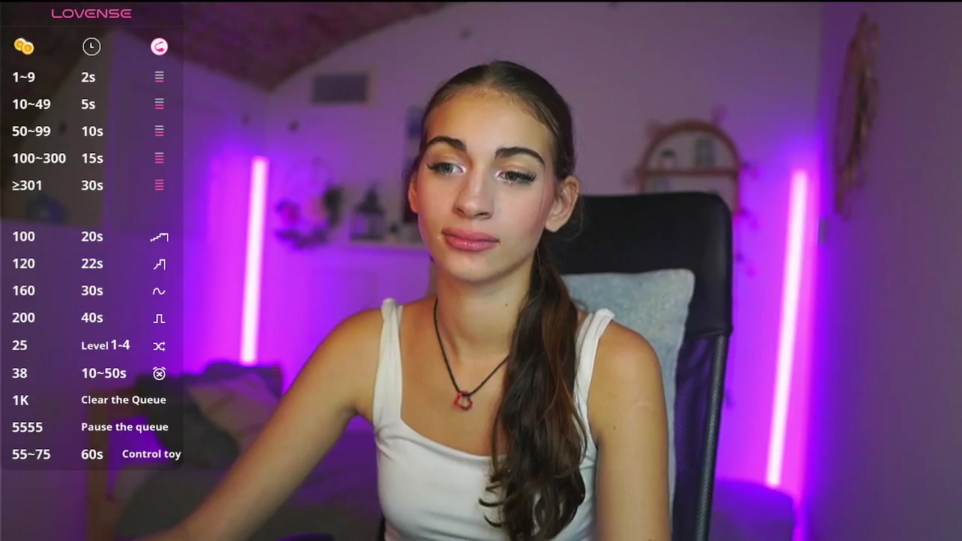 Gallery image thumbnail from Sophie__Grey's myfreecams stream on, 08/08/2025, 17:53 image 4 of 20