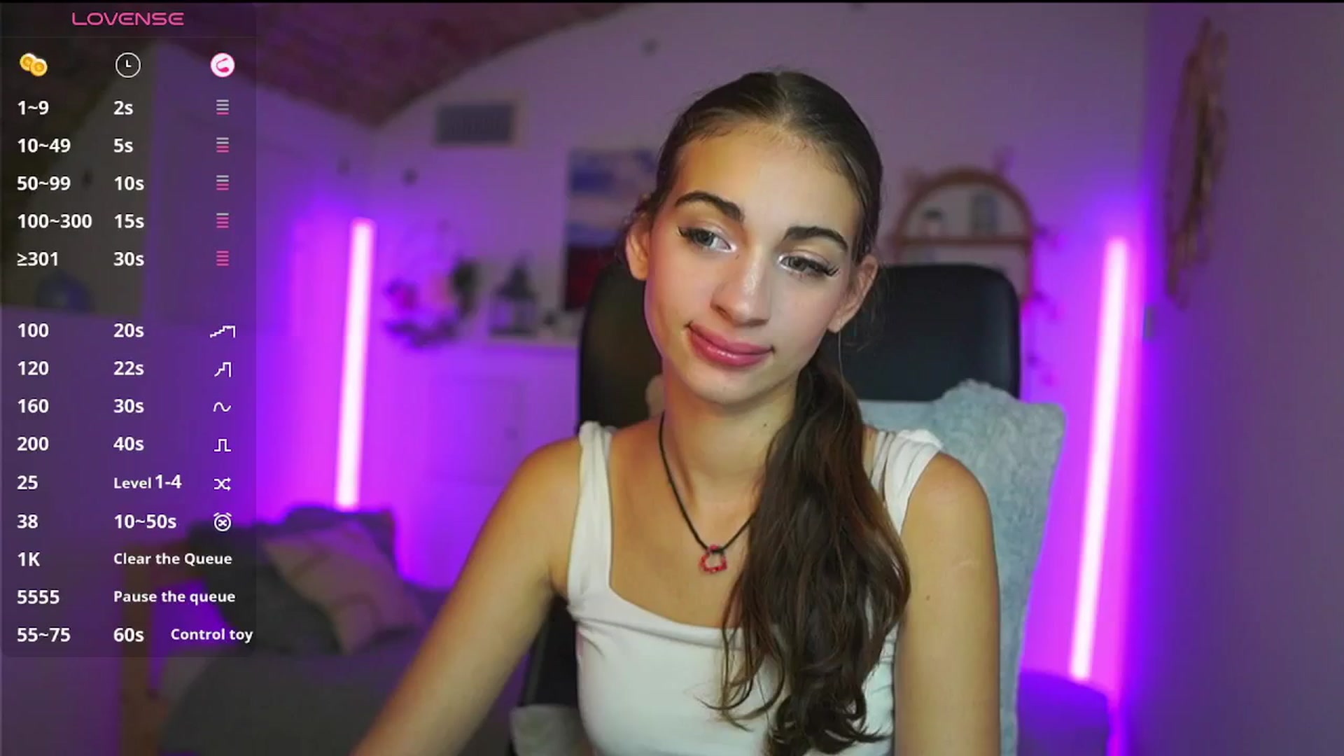 Gallery image thumbnail from Sophie__Grey's myfreecams stream on, 08/08/2025, 17:53 image 6 of 20