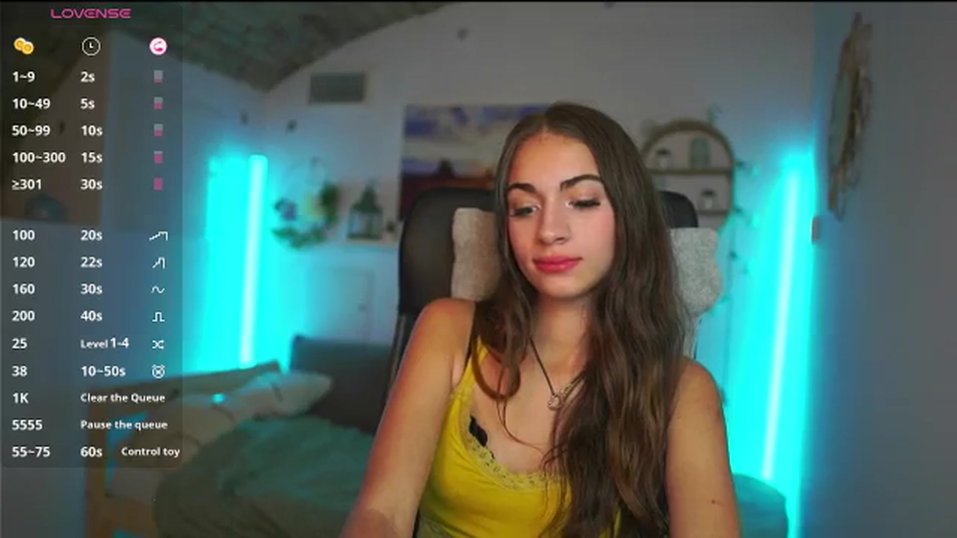 Gallery image thumbnail from Sophie__Grey's myfreecams stream on, 08/09/2025, 15:27 image 18 of 20