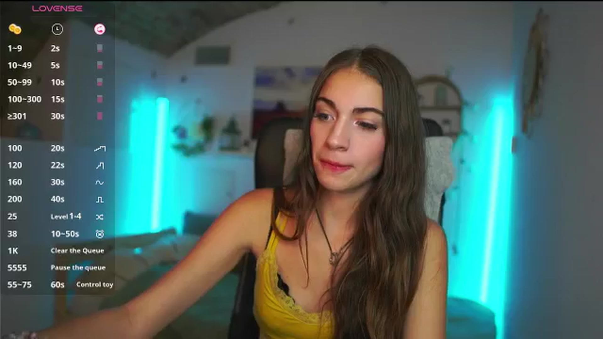 Gallery image thumbnail from Sophie__Grey's myfreecams stream on, 08/09/2025, 15:27 image 17 of 20