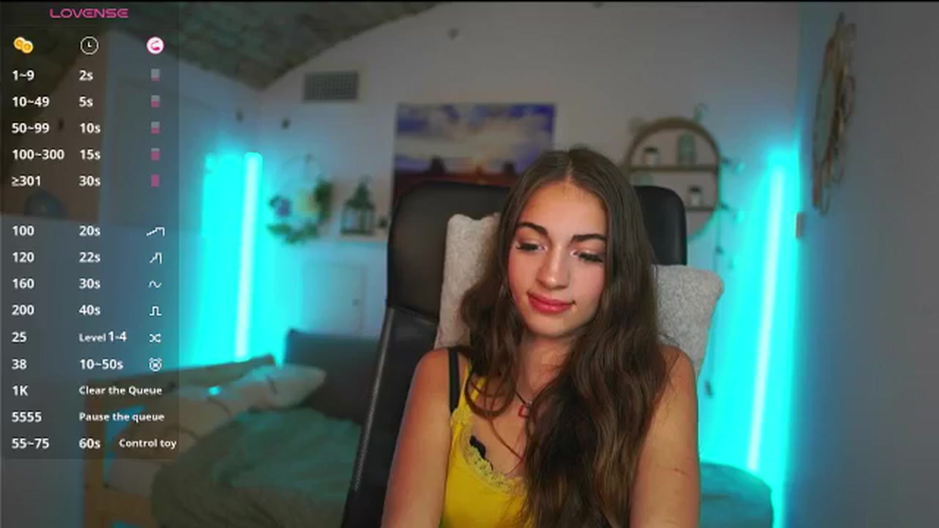 Gallery image thumbnail from Sophie__Grey's myfreecams stream on, 08/09/2025, 15:27 image 14 of 20