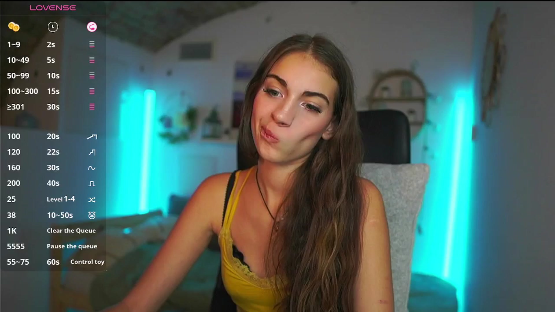 Gallery image thumbnail from Sophie__Grey's myfreecams stream on, 08/09/2025, 17:17 image 8 of 20