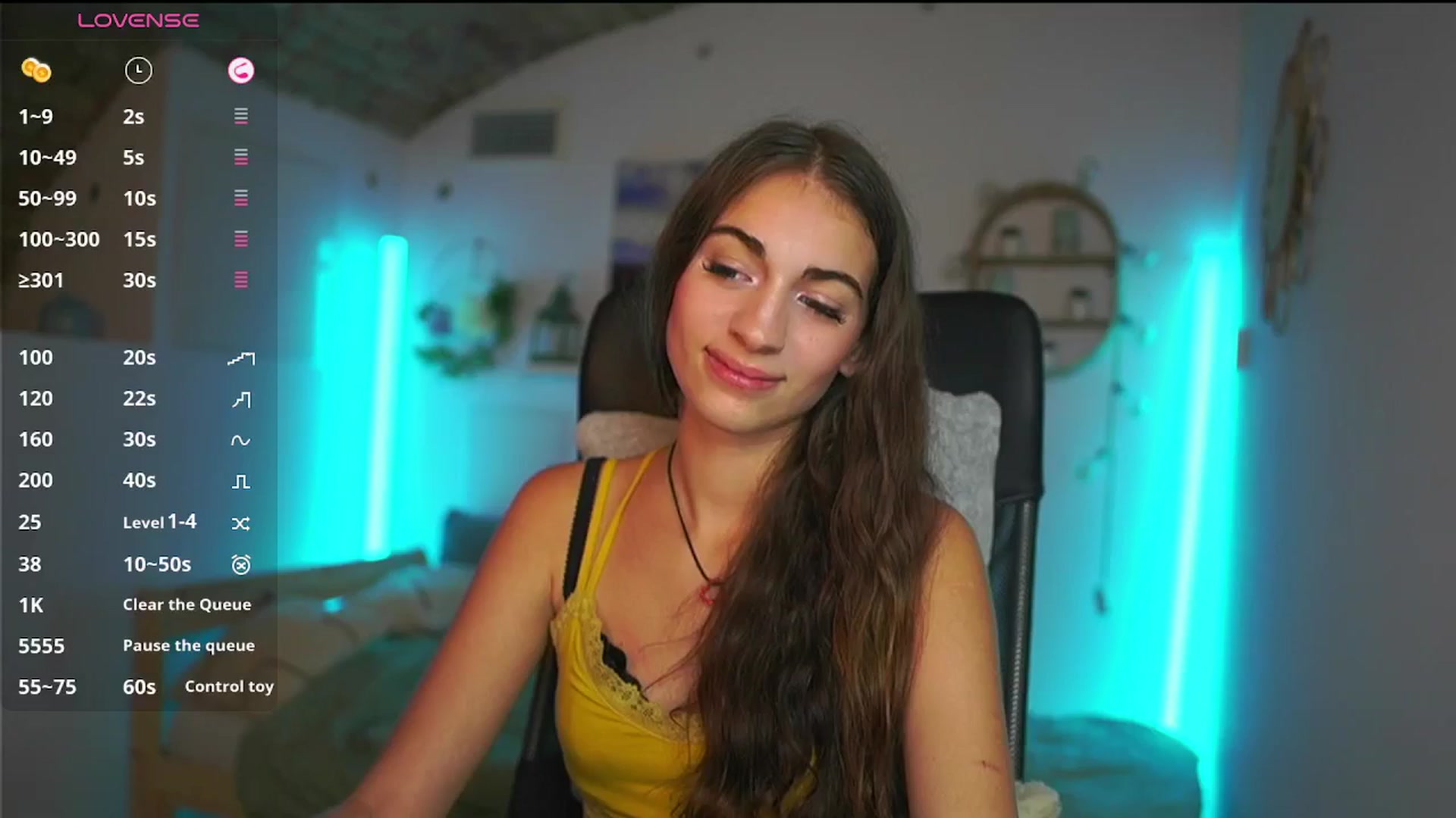 Gallery image thumbnail from Sophie__Grey's myfreecams stream on, 08/09/2025, 17:17 image 15 of 20