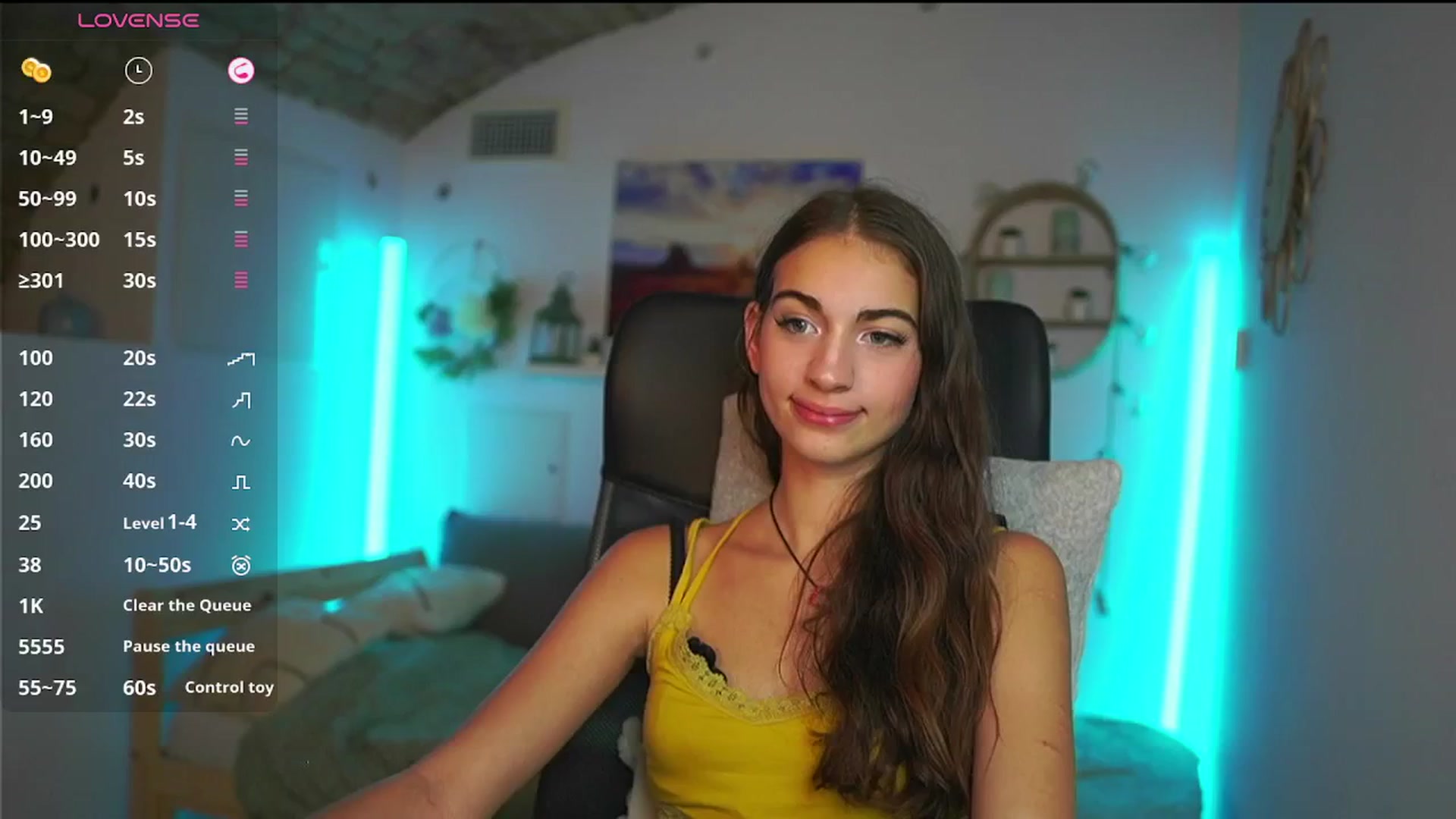 Gallery image thumbnail from Sophie__Grey's myfreecams stream on, 08/09/2025, 17:17 image 9 of 20