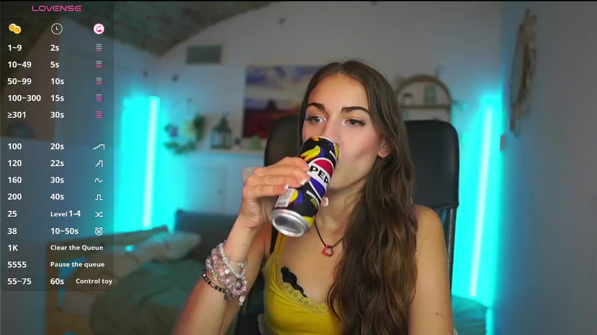 Gallery image thumbnail from Sophie__Grey's myfreecams stream on, 08/09/2025, 18:04 image 11 of 20