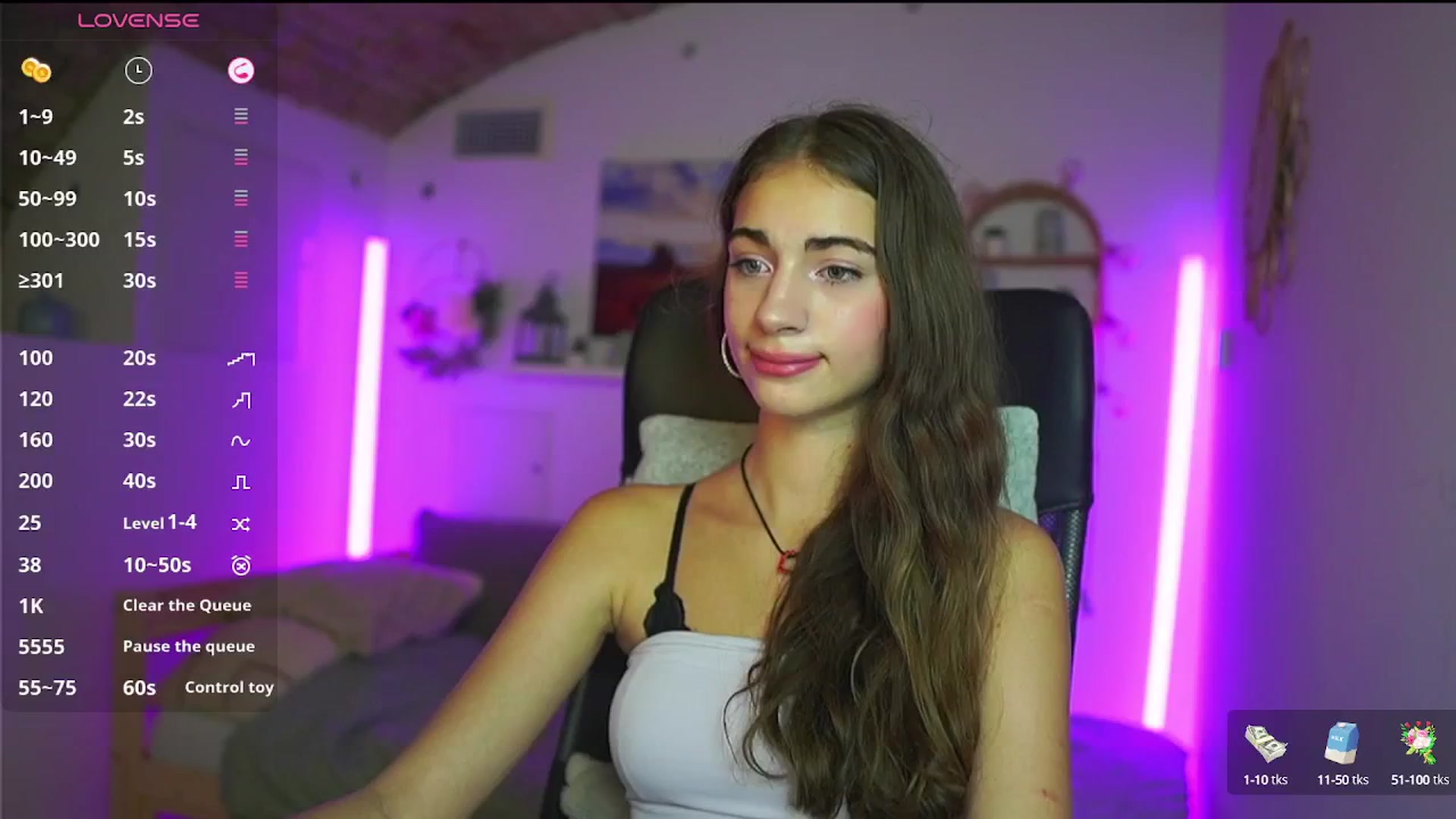 Gallery image thumbnail from Sophie__Grey's myfreecams stream on, 08/10/2025, 15:21 image 8 of 20