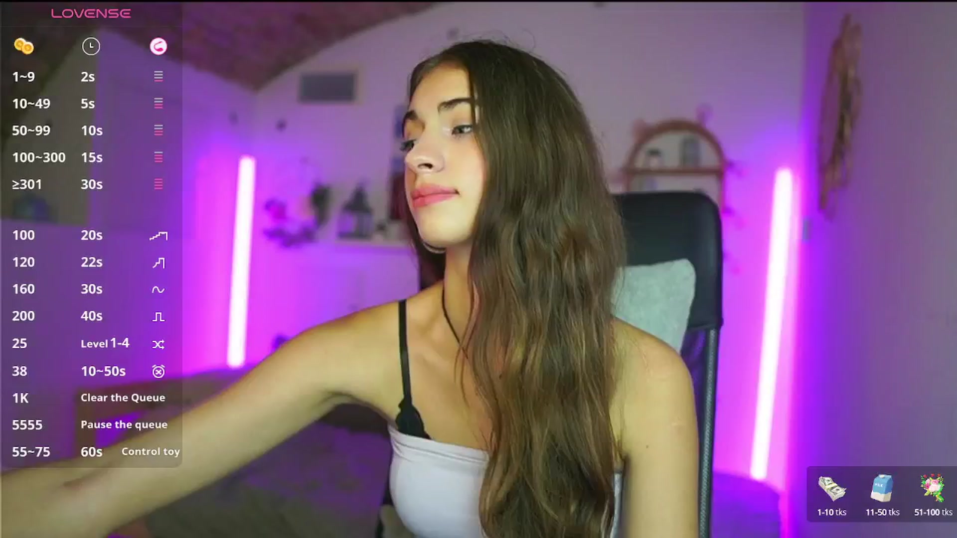 Gallery image thumbnail from Sophie__Grey's myfreecams stream on, 08/10/2025, 15:42 image 13 of 20