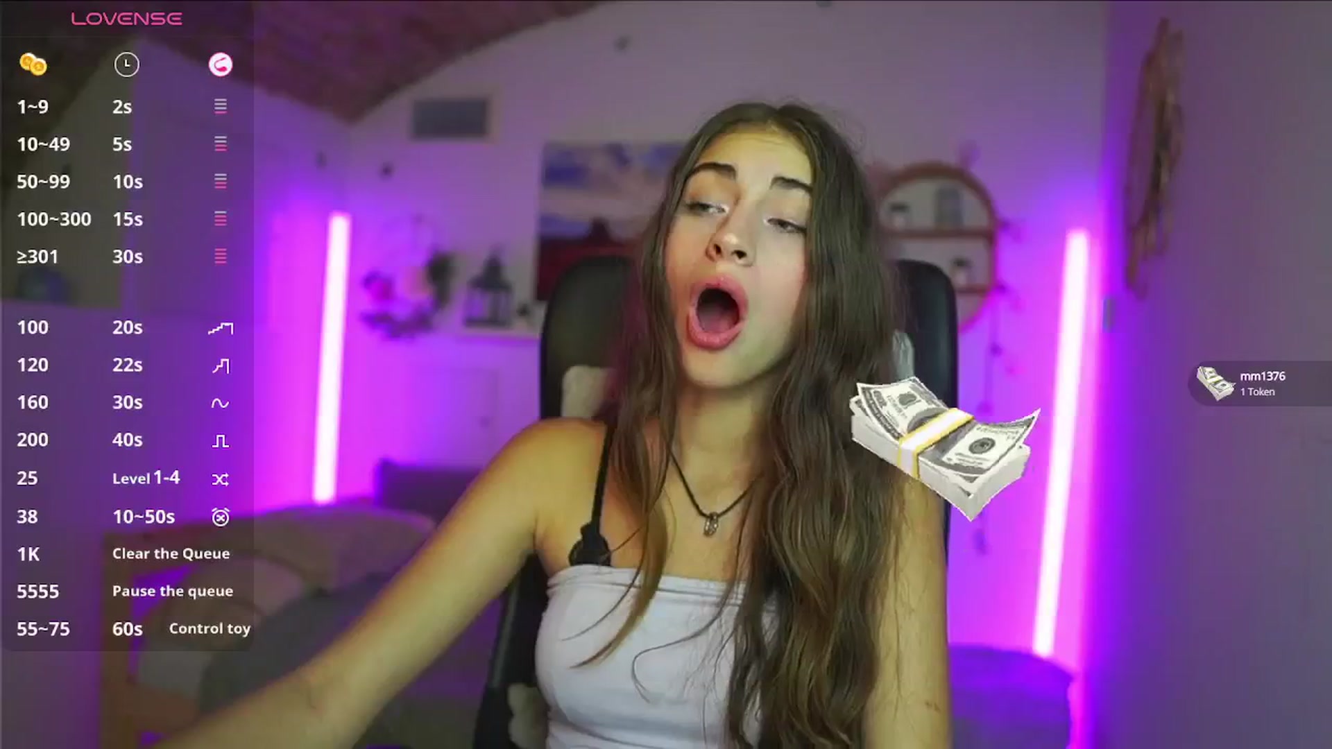 Gallery image thumbnail from Sophie__Grey's myfreecams stream on, 08/10/2025, 16:44 image 4 of 20