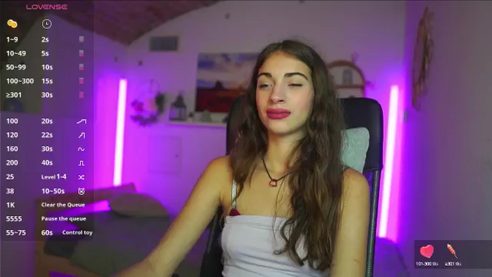 Gallery image thumbnail from Sophie__Grey's myfreecams stream on, 08/14/2025, 14:33 image 18 of 20
