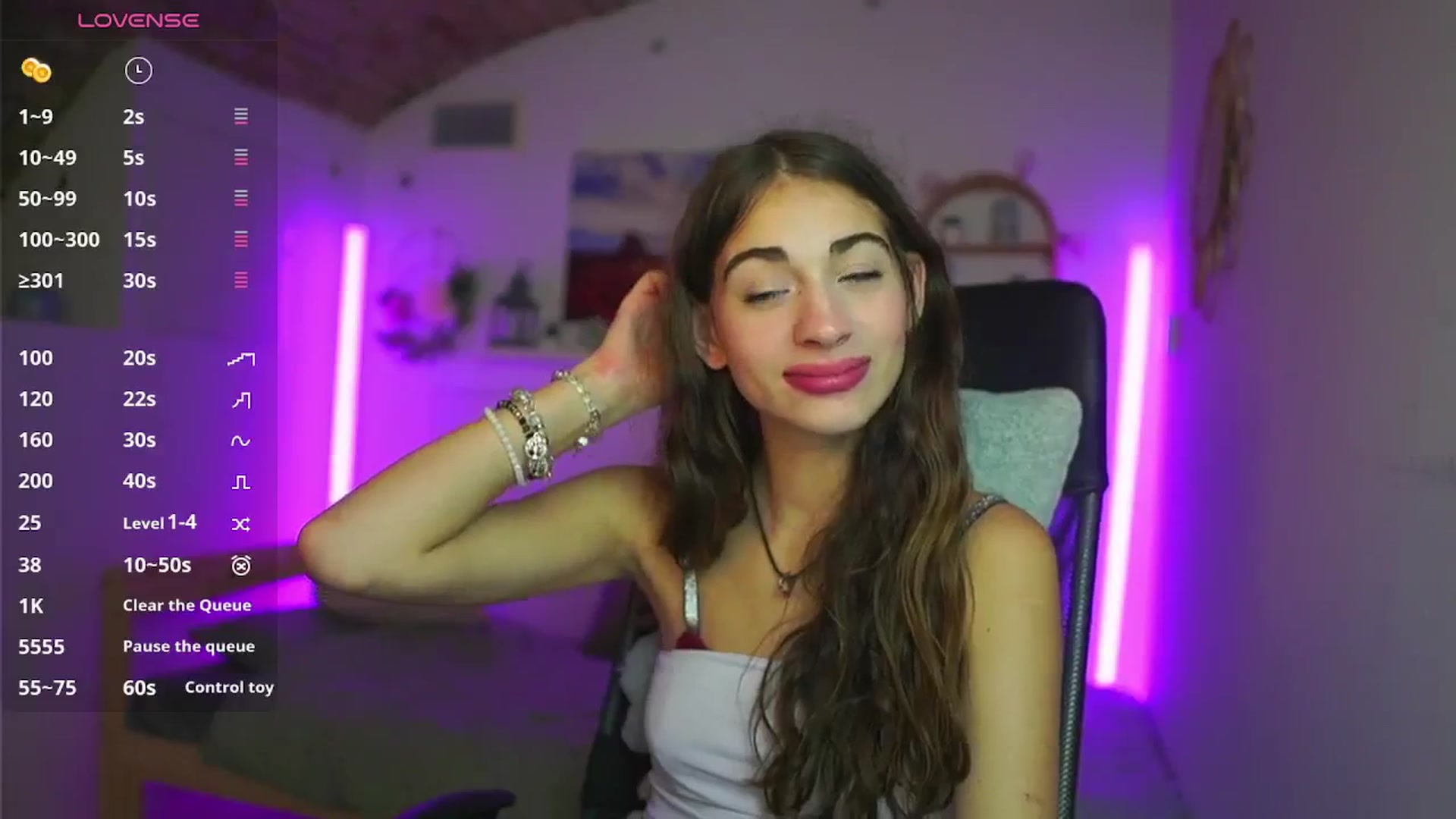 Gallery image thumbnail from Sophie__Grey's myfreecams stream on, 08/14/2025, 15:16 image 18 of 20