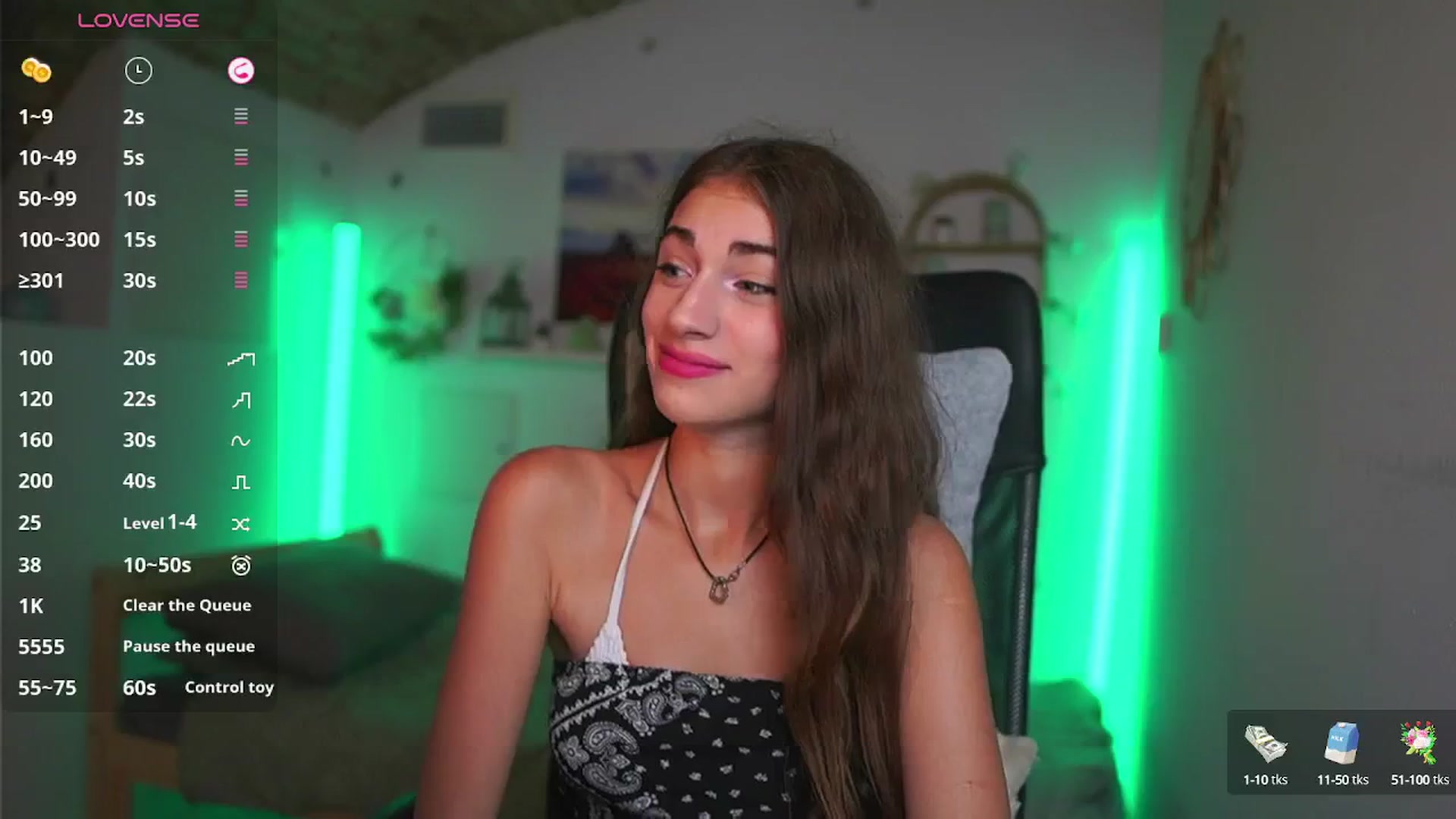 Gallery image thumbnail from Sophie__Grey's myfreecams stream on, 08/15/2025, 13:43 image 10 of 20