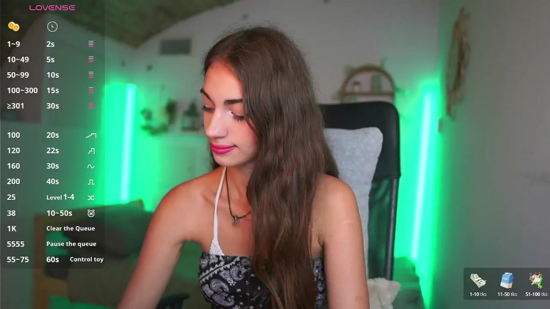 Gallery image thumbnail from Sophie__Grey's myfreecams stream on, 08/15/2025, 13:43 image 7 of 20