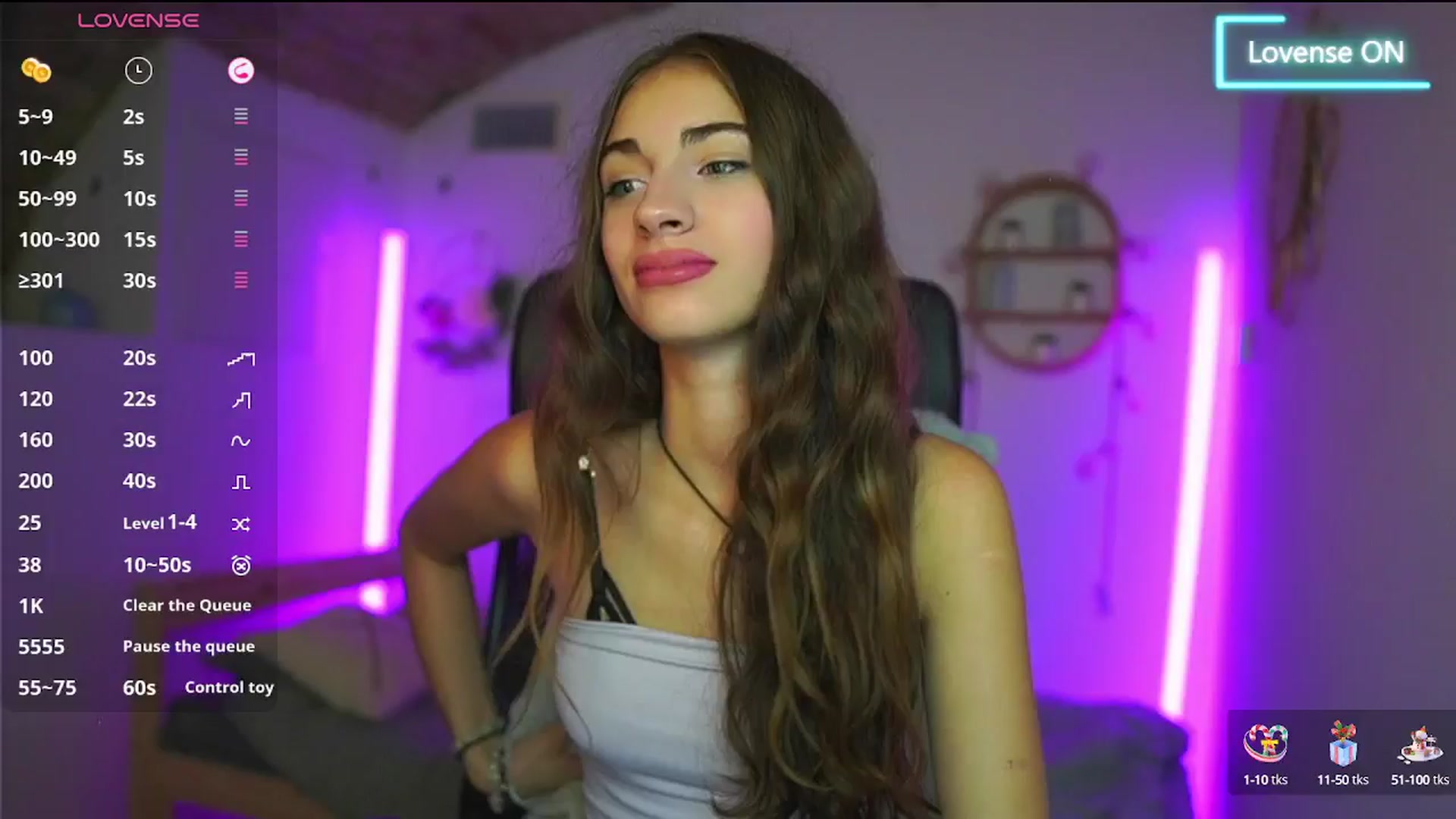 Gallery image thumbnail from Sophie__Grey's myfreecams stream on, 08/21/2025, 15:03 image 9 of 20