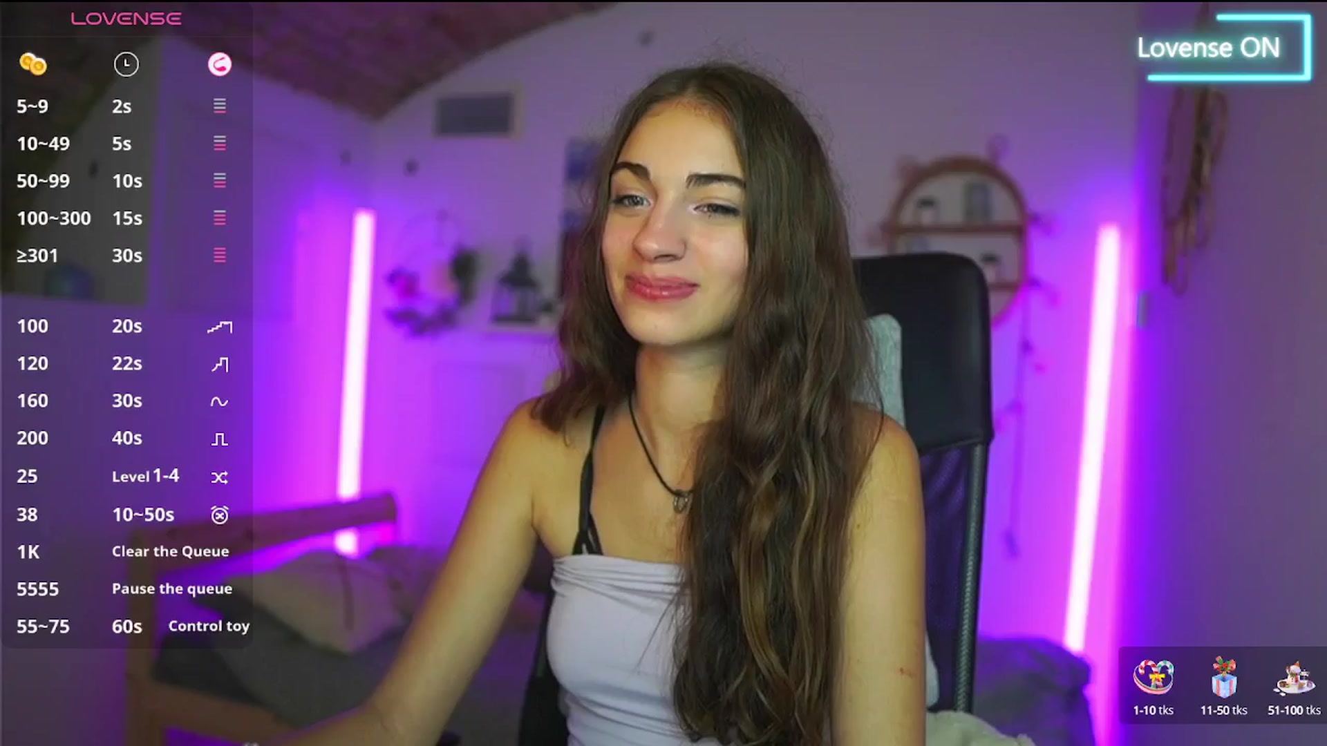 Gallery image thumbnail from Sophie__Grey's myfreecams stream on, 08/21/2025, 17:55 image 18 of 20