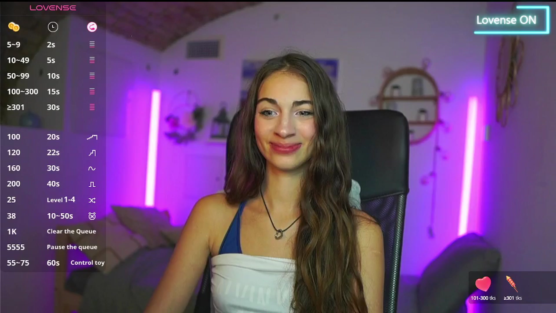 Gallery image thumbnail from Sophie__Grey's myfreecams stream on, 08/27/2025, 15:06 image 16 of 20