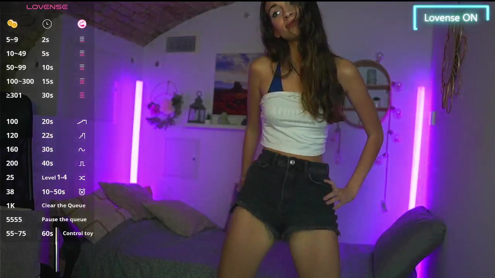 Gallery image thumbnail from Sophie__Grey's myfreecams stream on, 08/27/2025, 16:23 image 2 of 20