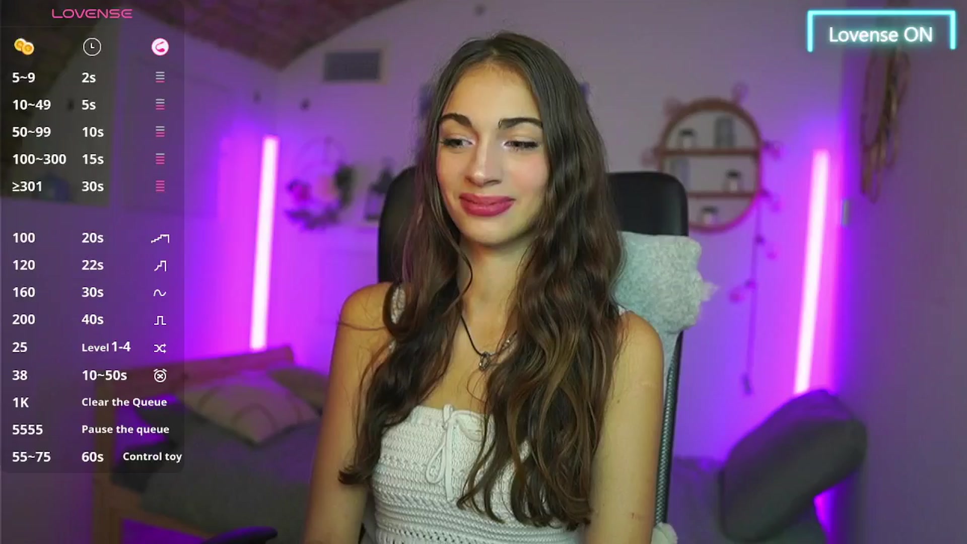 Gallery image thumbnail from Sophie__Grey's myfreecams stream on, 08/28/2025, 14:13 image 17 of 20