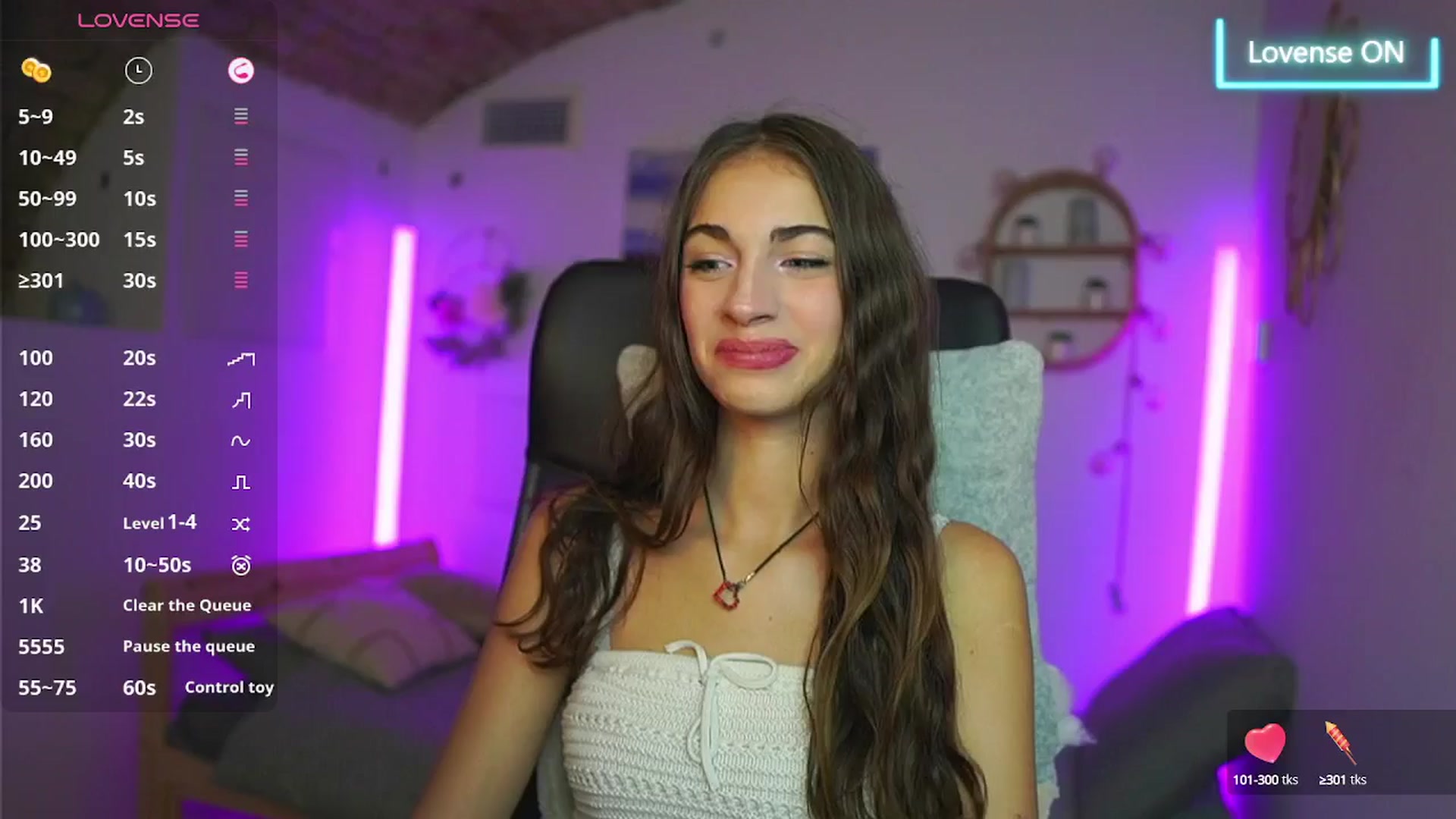 Gallery image thumbnail from Sophie__Grey's myfreecams stream on, 08/28/2025, 14:59 image 3 of 20
