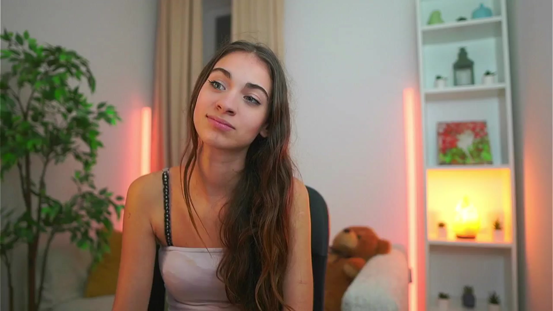 Gallery image thumbnail from Sophie__Grey's myfreecams stream on, 09/10/2025, 18:23 image 20 of 20