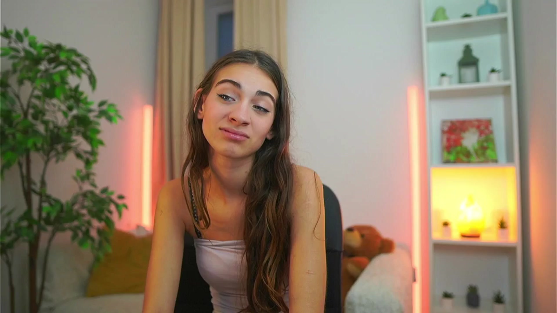 Gallery image thumbnail from Sophie__Grey's myfreecams stream on, 09/10/2025, 18:23 image 8 of 20