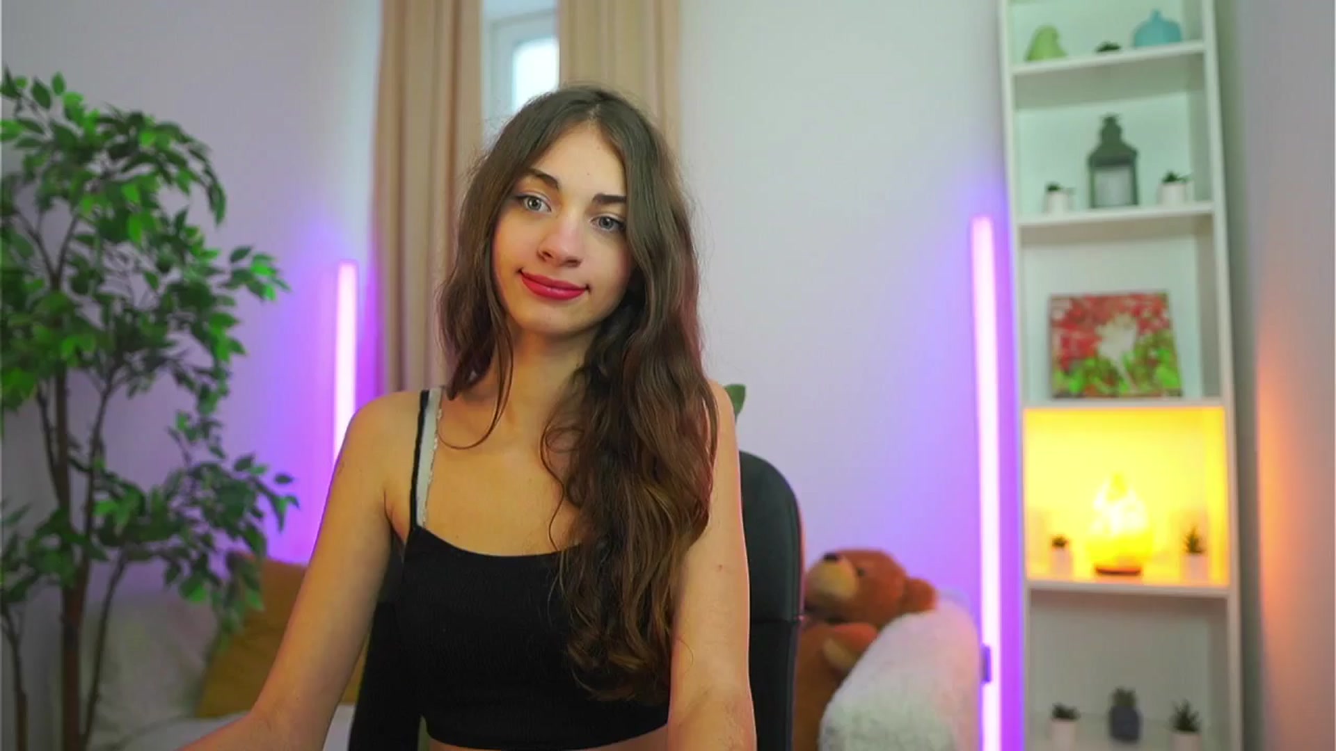 Gallery image thumbnail from Sophie__Grey's myfreecams stream on, 09/11/2025, 15:02 image 15 of 20