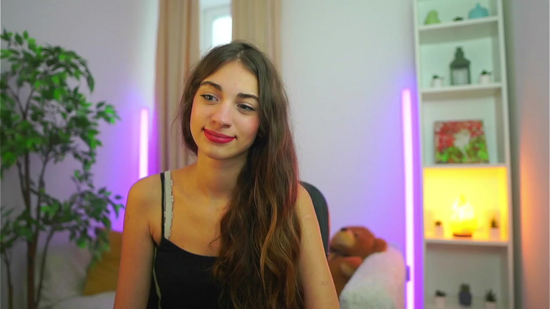 Gallery image thumbnail from Sophie__Grey's myfreecams stream on, 09/11/2025, 15:02 image 1 of 20