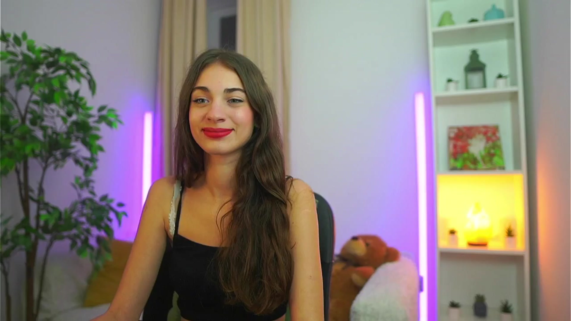 Gallery image thumbnail from Sophie__Grey's myfreecams stream on, 09/11/2025, 17:51 image 11 of 20