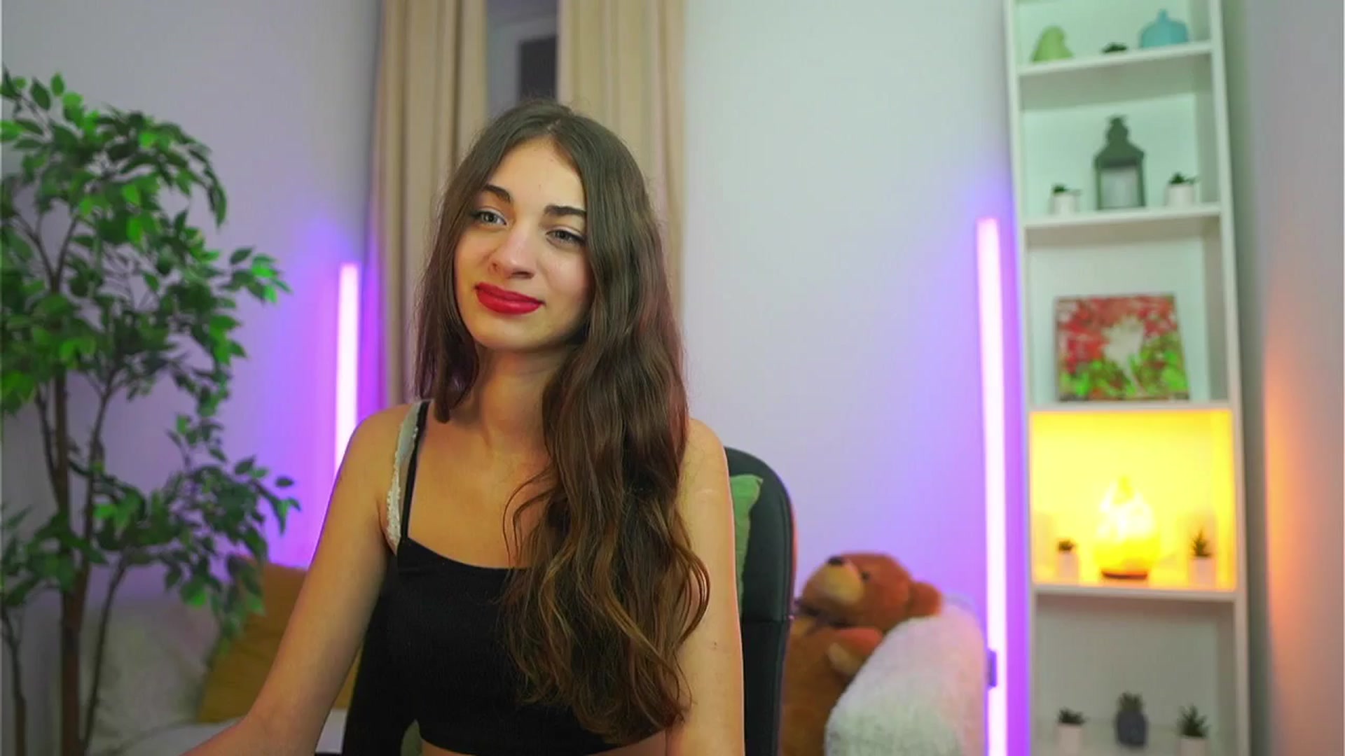 Gallery image thumbnail from Sophie__Grey's myfreecams stream on, 09/11/2025, 17:51 image 13 of 20