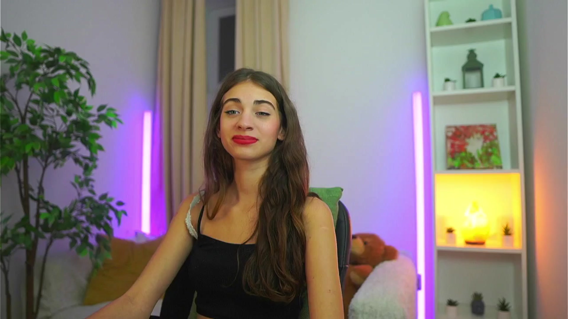 Gallery image thumbnail from Sophie__Grey's myfreecams stream on, 09/11/2025, 17:51 image 19 of 20