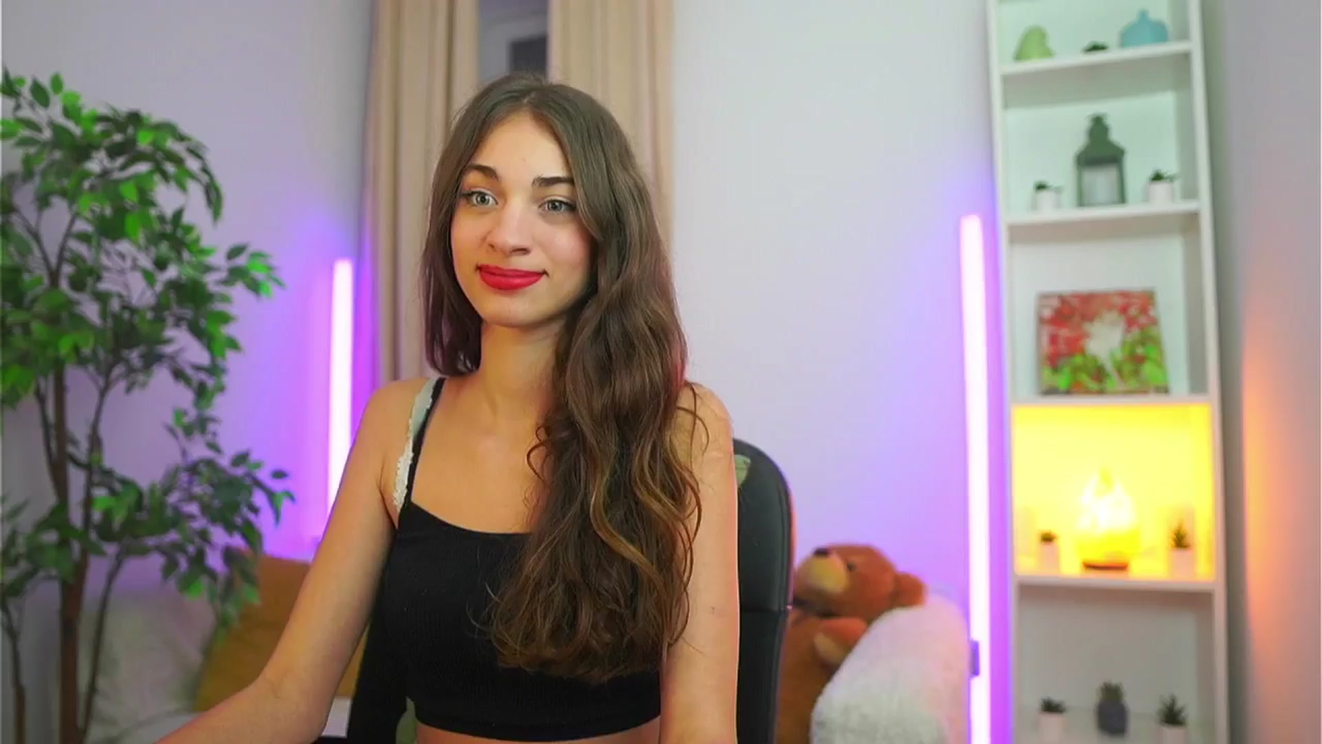 Gallery image thumbnail from Sophie__Grey's myfreecams stream on, 09/11/2025, 17:51 image 8 of 20