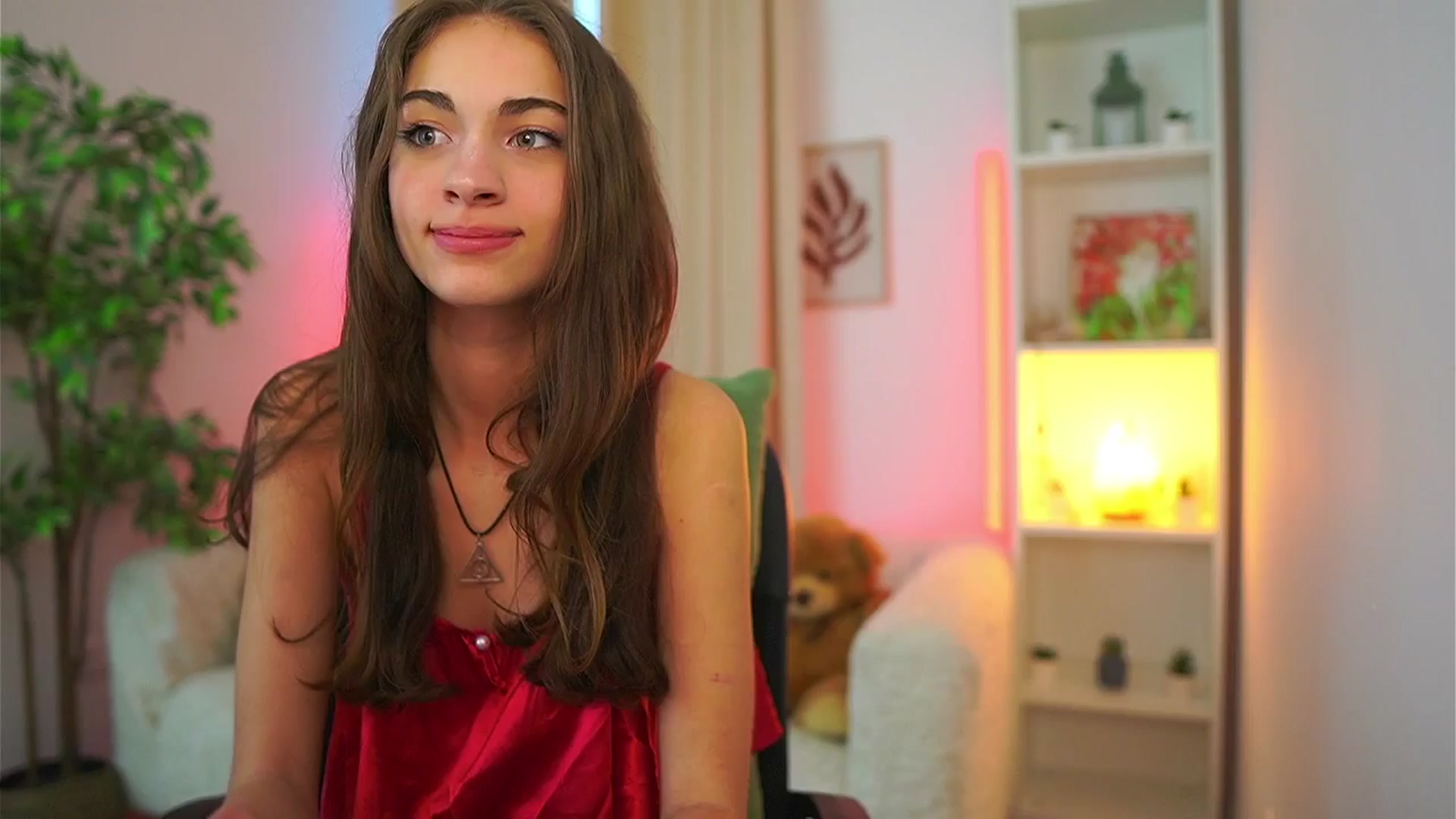 Gallery image thumbnail from Sophie__Grey's myfreecams stream on, 09/27/2025, 15:52 image 3 of 20