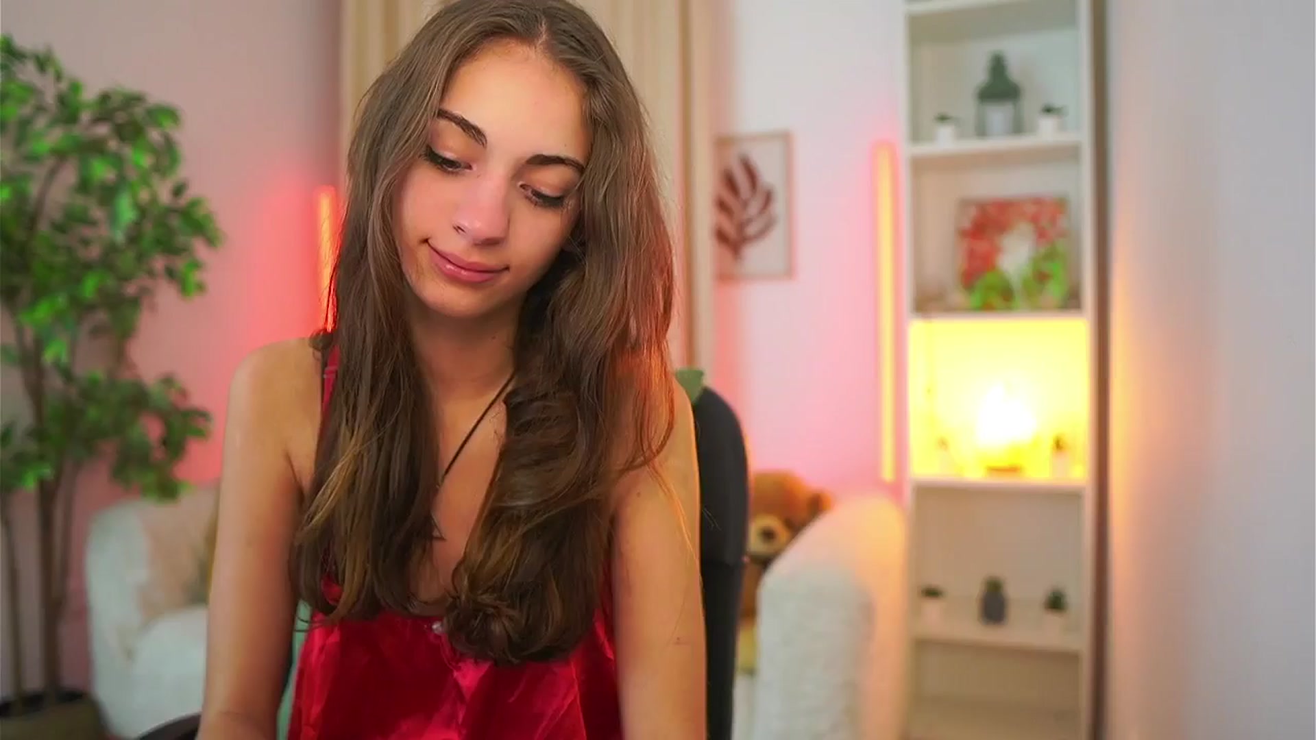 Gallery image thumbnail from Sophie__Grey's myfreecams stream on, 09/27/2025, 18:01 image 15 of 20