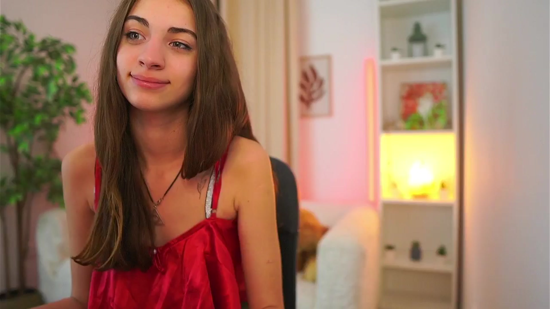 Gallery image thumbnail from Sophie__Grey's myfreecams stream on, 09/27/2025, 20:23 image 8 of 20