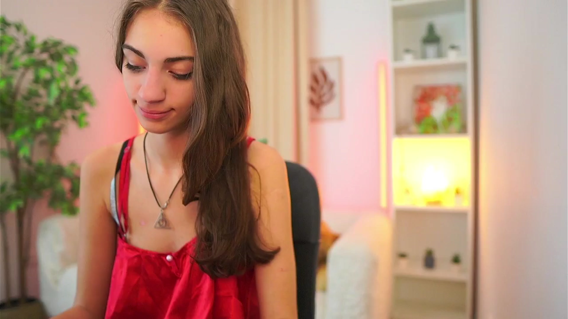 Gallery image thumbnail from Sophie__Grey's myfreecams stream on, 09/27/2025, 20:23 image 9 of 20