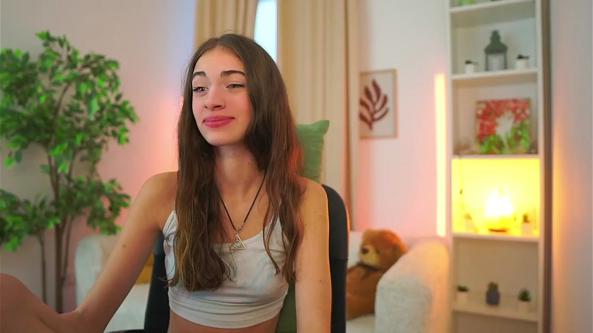Gallery image thumbnail from Sophie__Grey's myfreecams stream on, 10/02/2025, 15:14 image 11 of 20