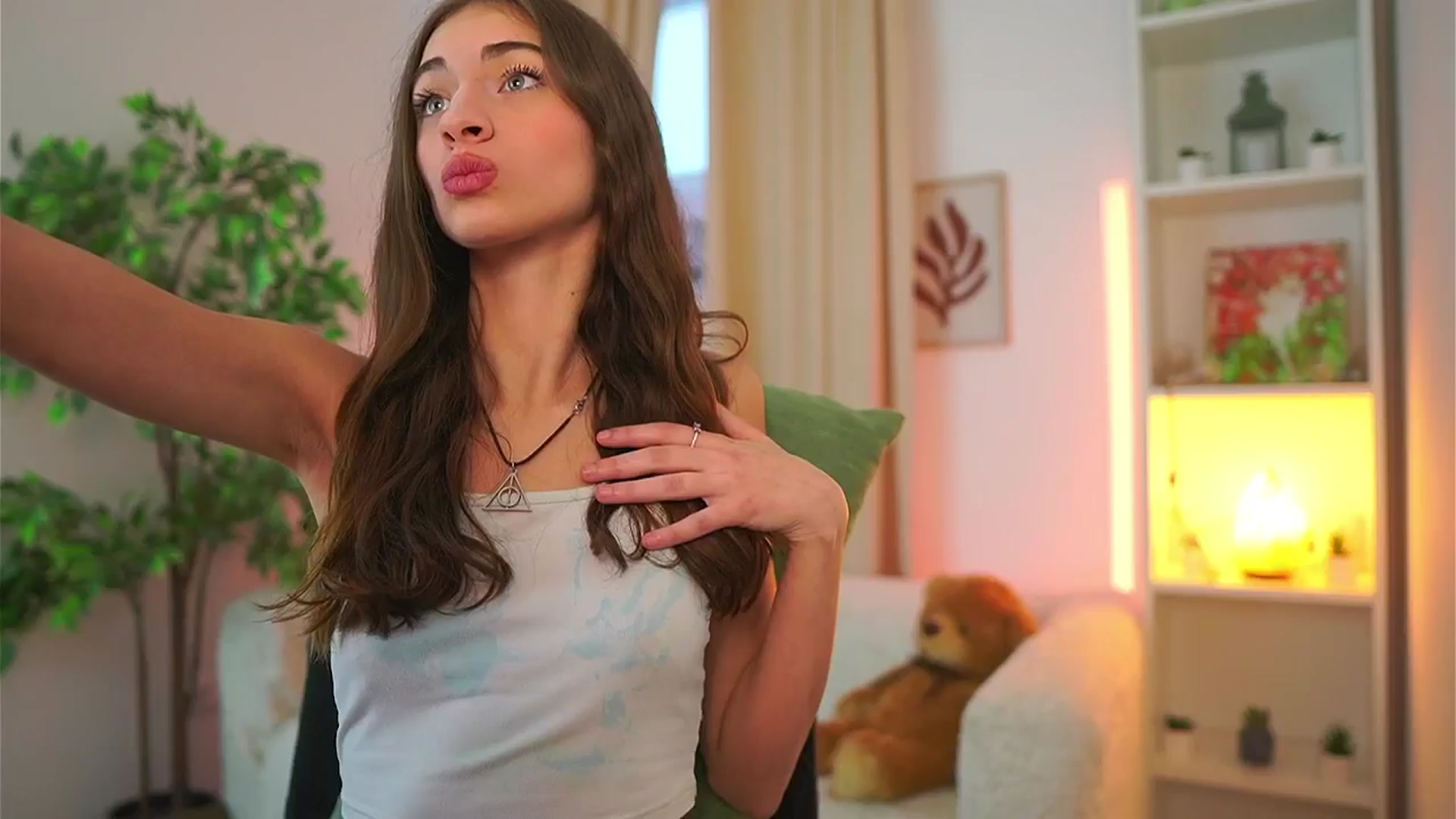 Gallery image thumbnail from Sophie__Grey's myfreecams stream on, 10/02/2025, 15:14 image 1 of 20