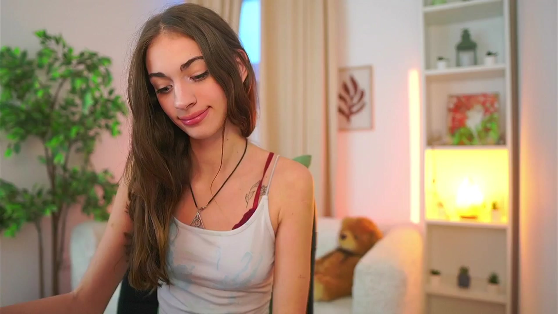 Gallery image thumbnail from Sophie__Grey's myfreecams stream on, 10/02/2025, 15:14 image 20 of 20