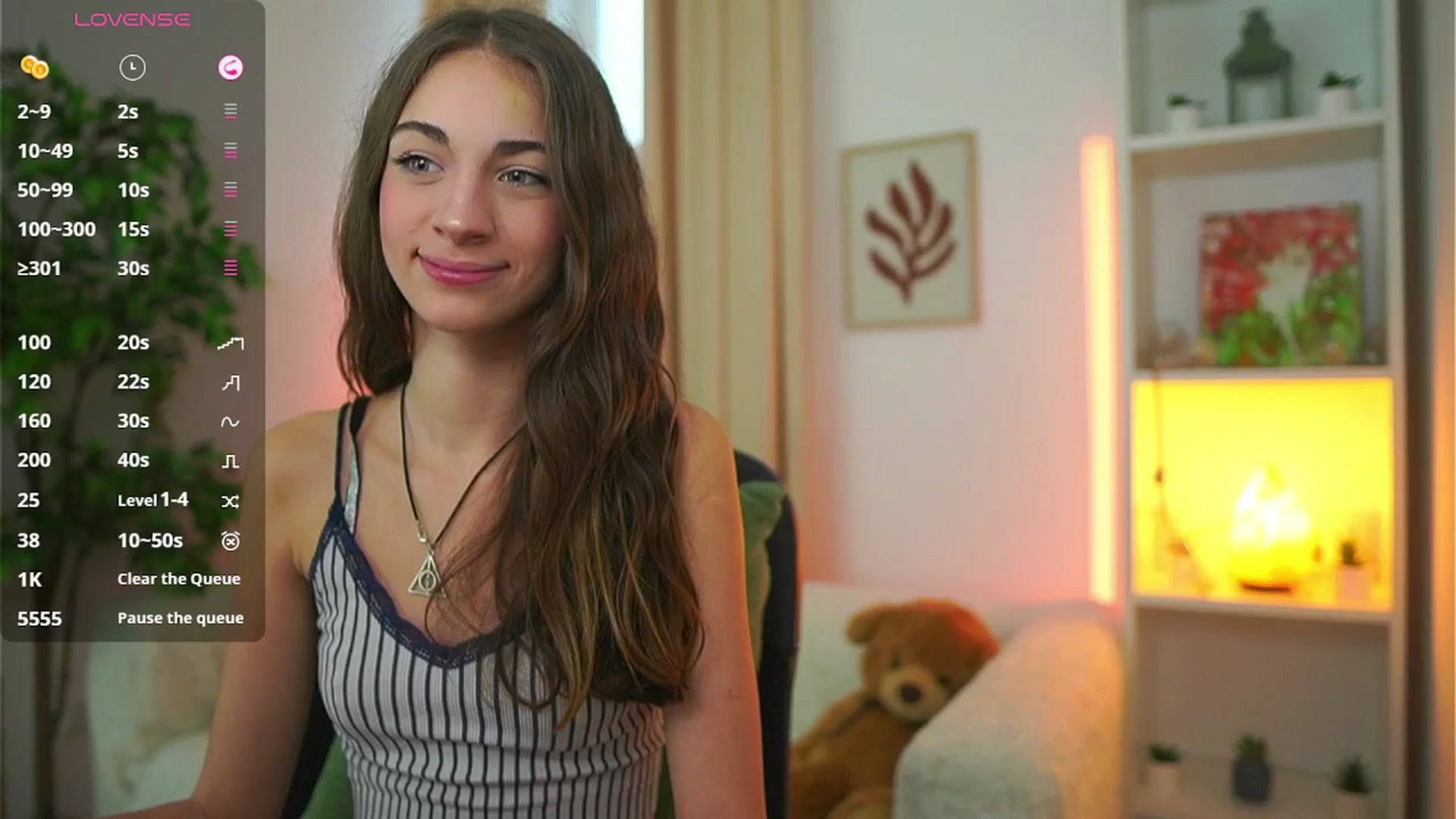 Gallery image thumbnail from Sophie__Grey's myfreecams stream on, 10/07/2025, 13:30 image 4 of 20