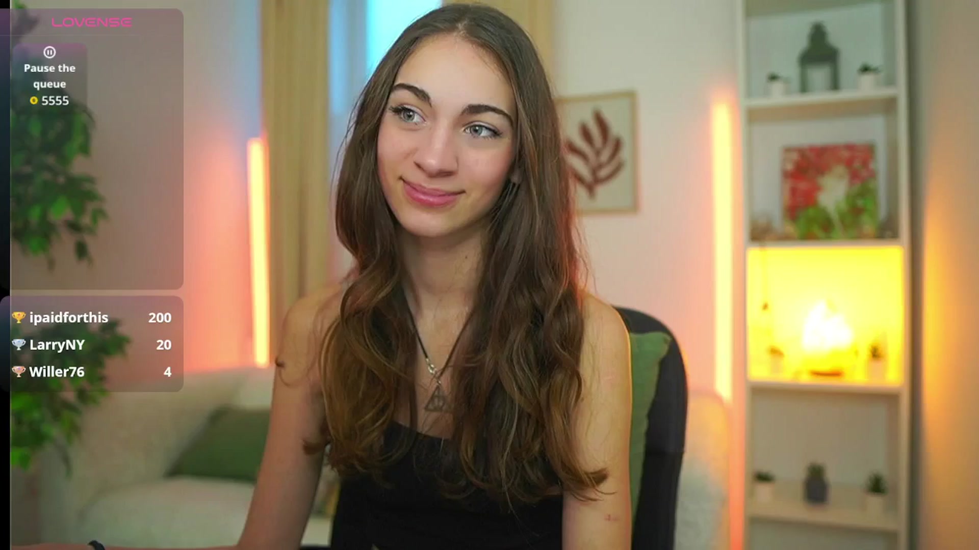 Gallery image thumbnail from Sophie__Grey's myfreecams stream on, 10/24/2025, 14:09 image 9 of 20