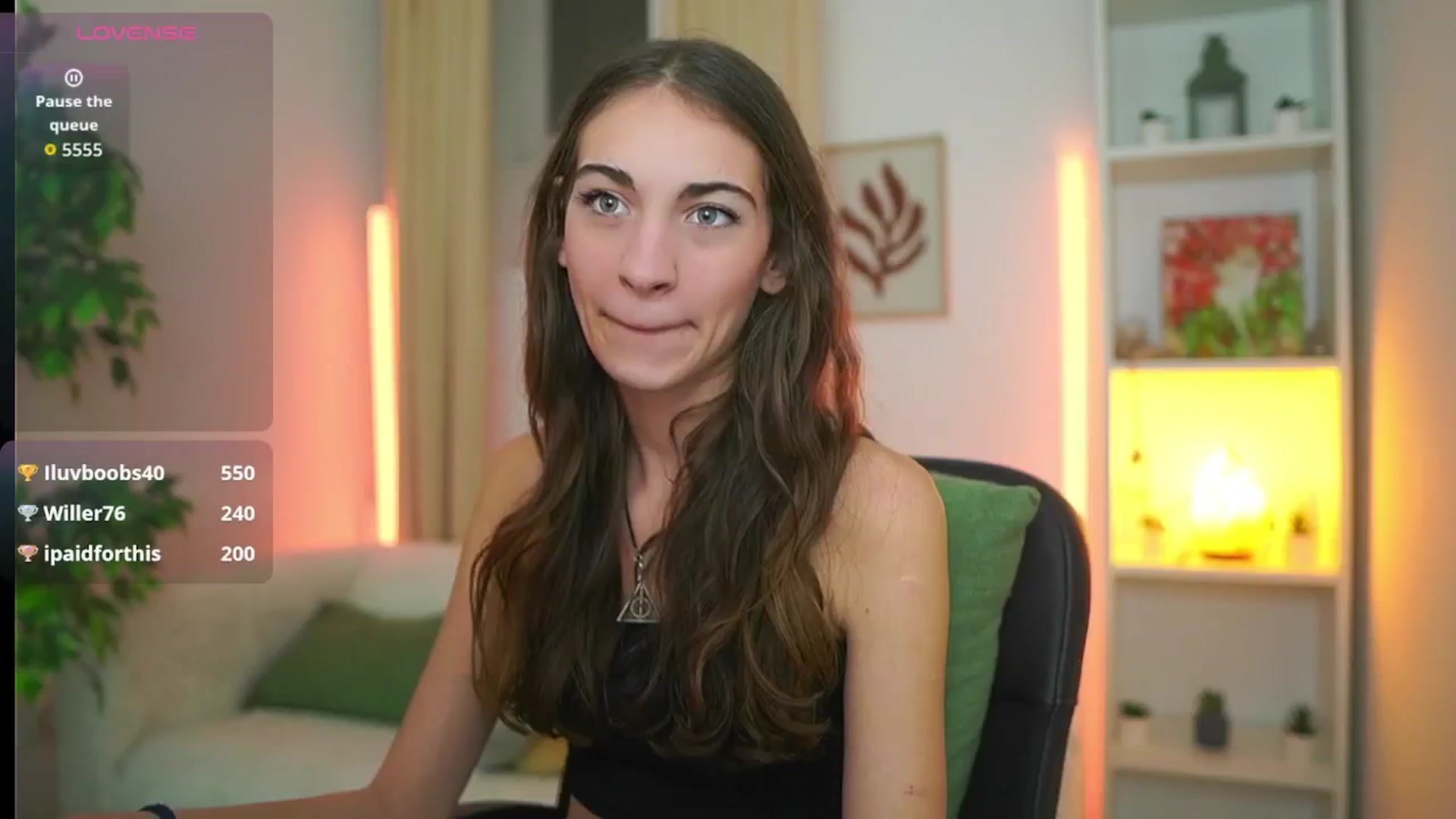Gallery image thumbnail from Sophie__Grey's myfreecams stream on, 10/24/2025, 17:21 image 8 of 20