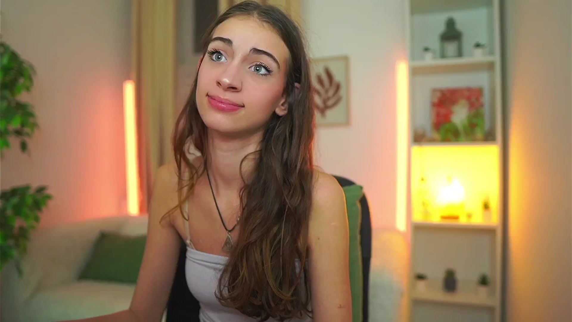 Gallery image thumbnail from Sophie__Grey's myfreecams stream on, 10/26/2025, 21:41 image 5 of 20