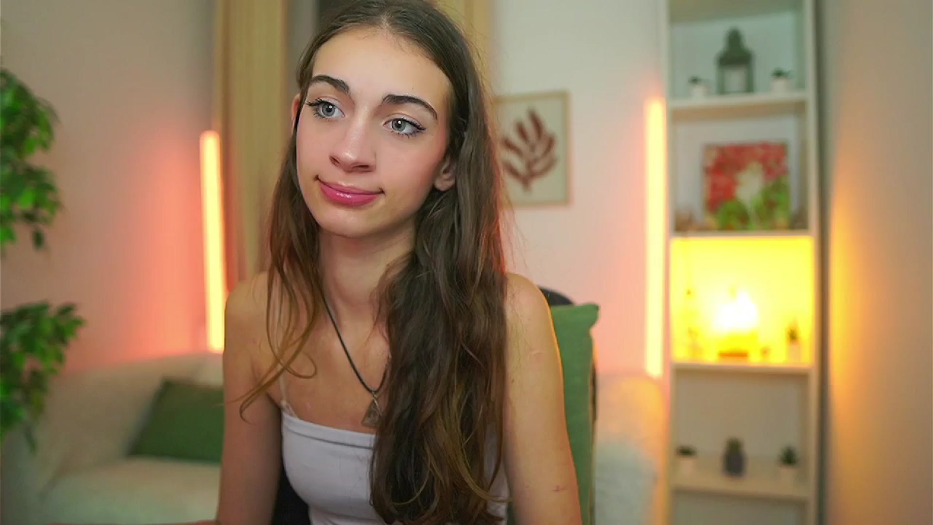 Gallery image thumbnail from Sophie__Grey's myfreecams stream on, 10/26/2025, 21:41 image 18 of 20