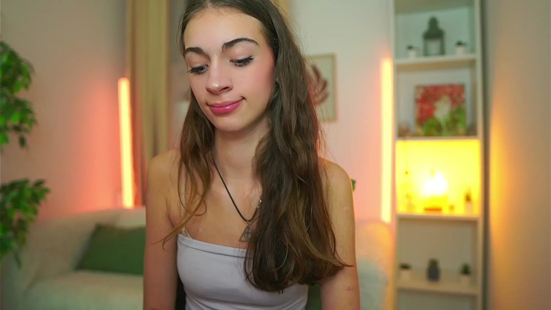 Gallery image thumbnail from Sophie__Grey's myfreecams stream on, 10/26/2025, 21:41 image 15 of 20