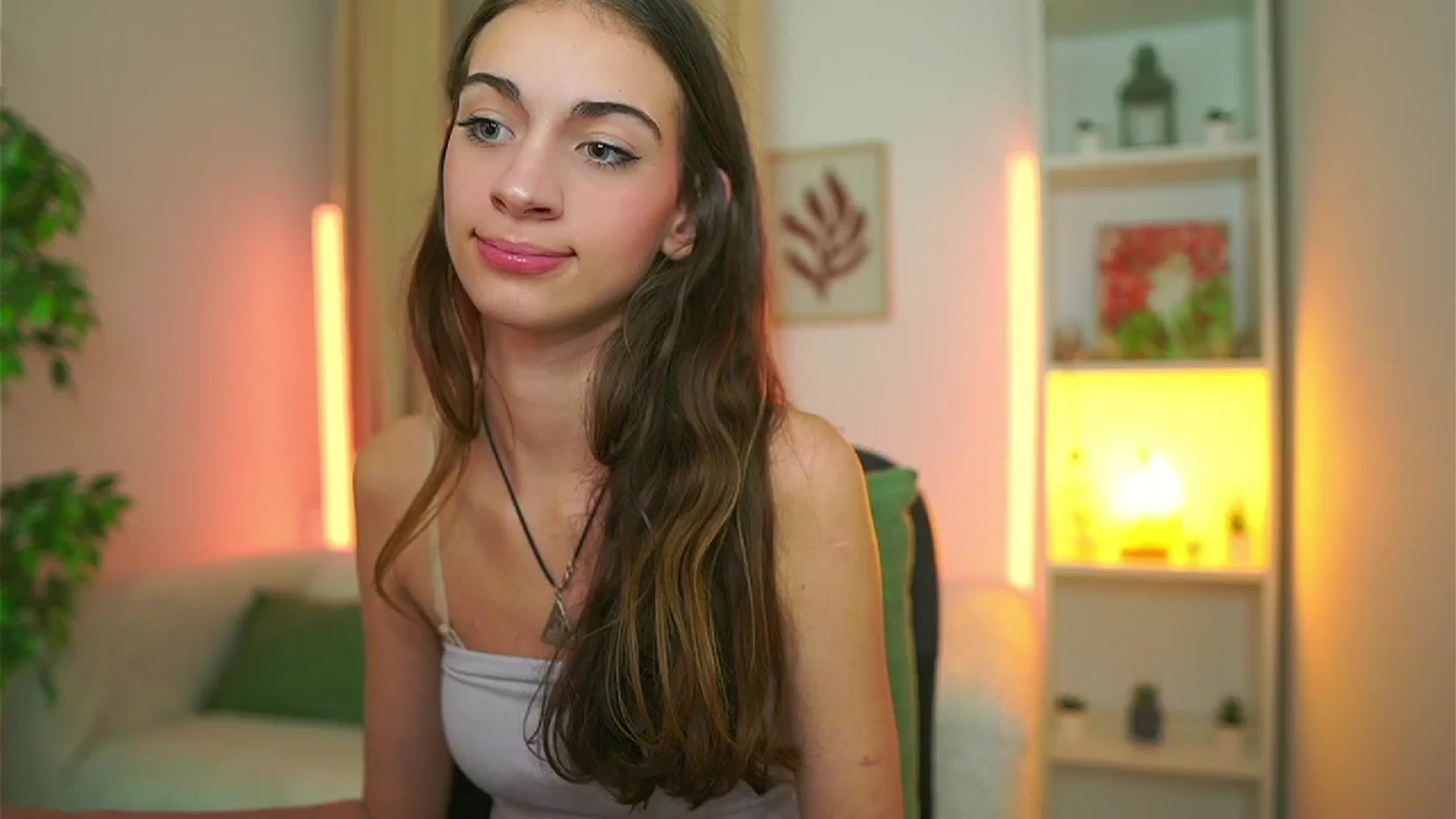 Gallery image thumbnail from Sophie__Grey's myfreecams stream on, 10/26/2025, 21:41 image 1 of 20