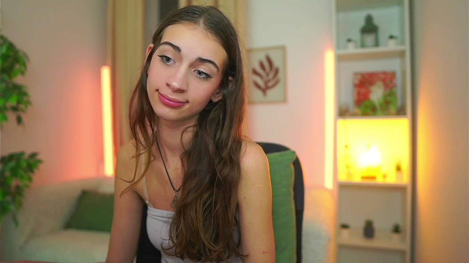 Gallery image thumbnail from Sophie__Grey's myfreecams stream on, 10/26/2025, 21:41 image 6 of 20