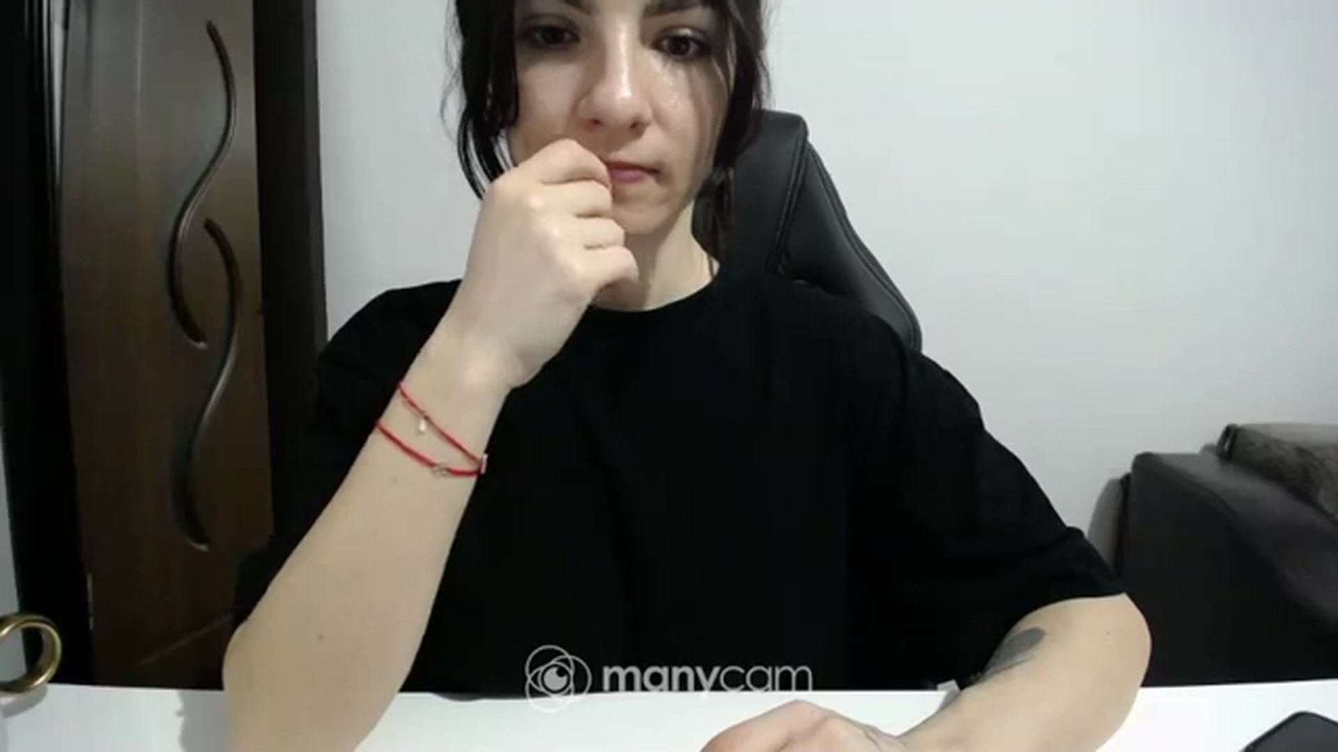 Gallery image thumbnail from Sophie__Oz's myfreecams stream on, 03/28/2024, 15:45 image 2 of 20