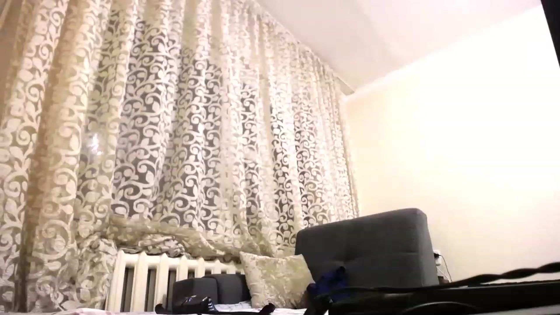 Gallery image thumbnail from Sophie_lee's myfreecams stream on, 12/04/2022, 19:44 image 19 of 20