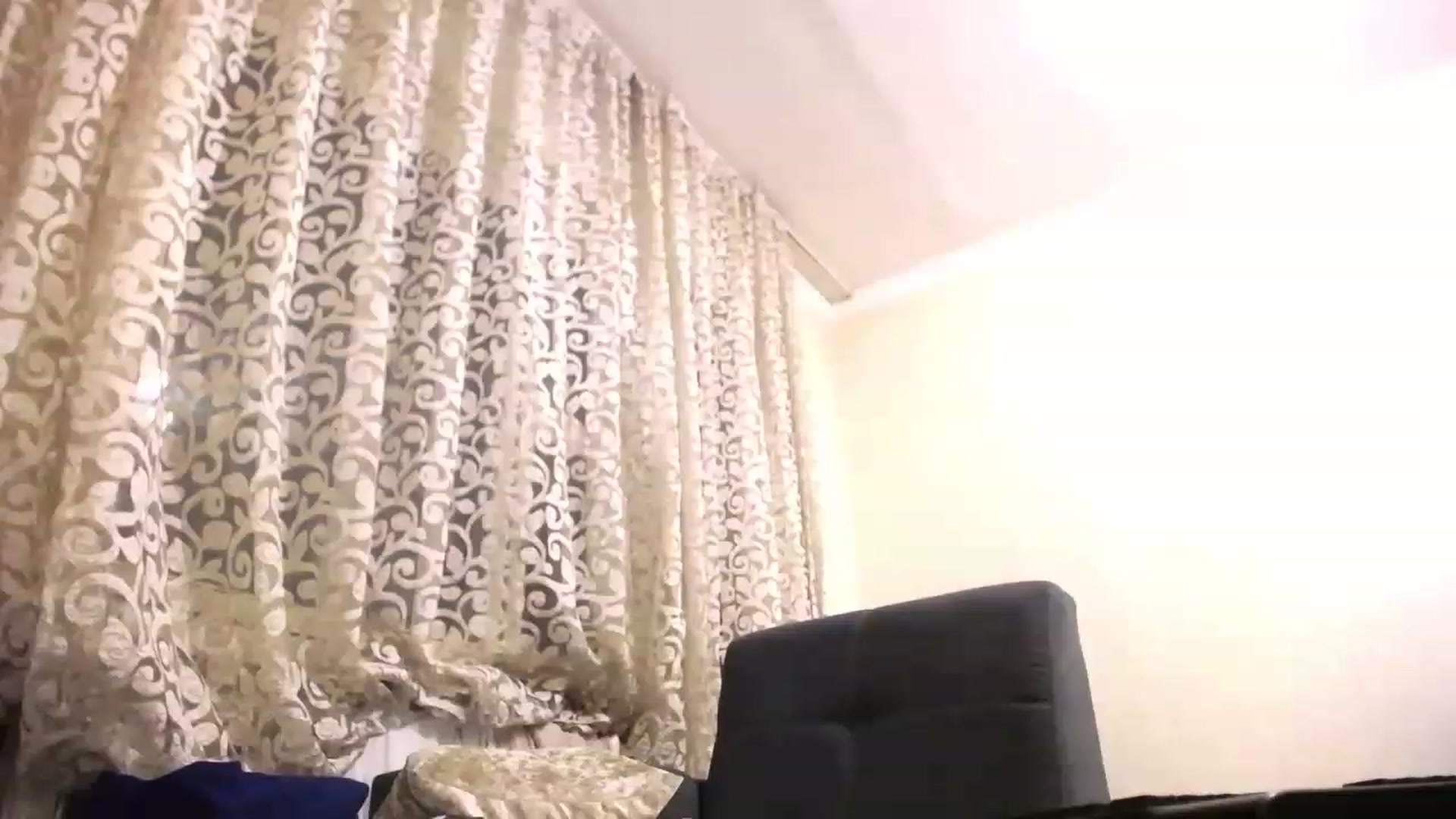 Gallery image thumbnail from Sophie_lee's myfreecams stream on, 12/21/2022, 19:21 image 18 of 20
