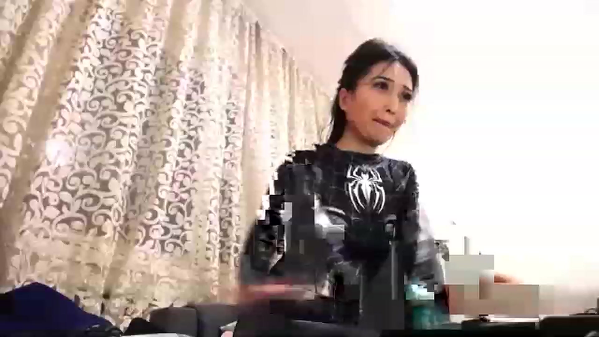 Gallery image thumbnail from Sophie_lee's myfreecams stream on, 12/25/2022, 19:48 image 13 of 20