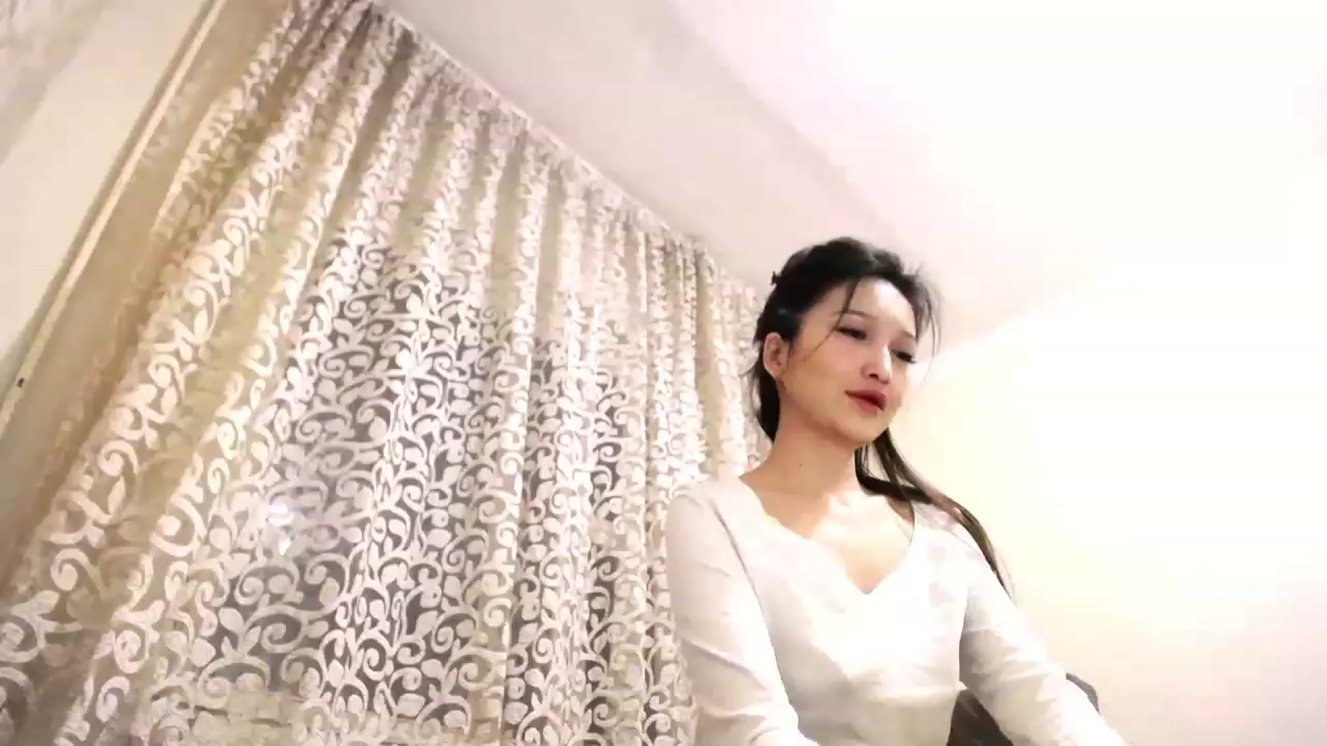 Gallery image thumbnail from Sophie_lee's myfreecams stream on, 02/18/2023, 20:02 image 9 of 20